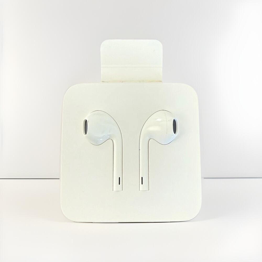 New Genuine Apple Headphone Ear Buds Corded Lightning White Open Box Brand New